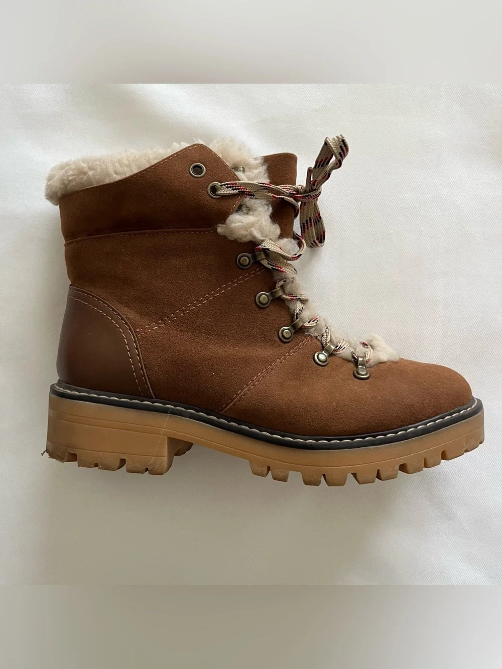Time and Tru Cozy Lace Up Hiking Faux Shearling Trim Brown Suede Boots Size 8W
